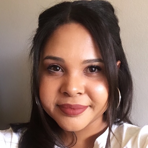 Meet your Posher, Audrey - Picture 1 of 4